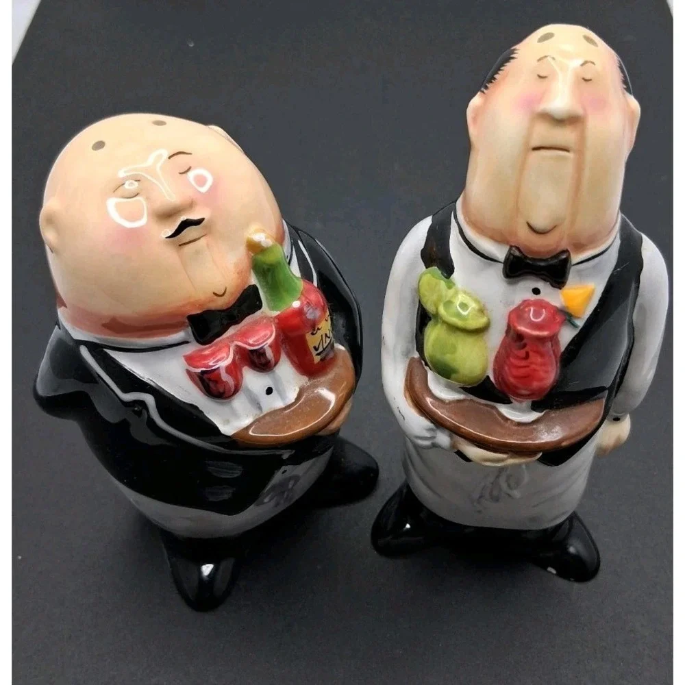Vintage CIC Chef Figurines Pair Salt Pepper Shakers China Restaurant Decor